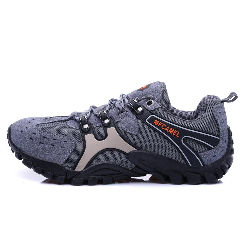 Outdoor men's hiking shoes four seasons camping
