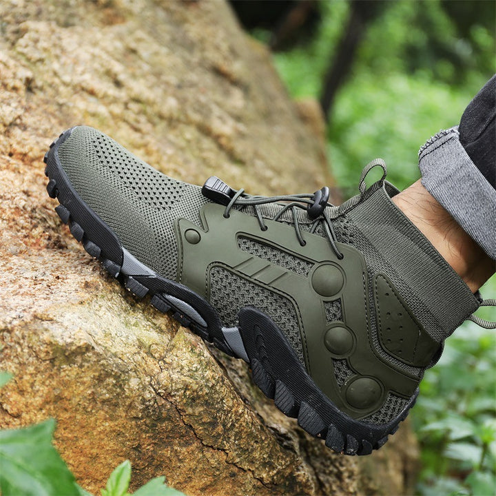 Men's Large-Size Lightweight High-Top Hiking Shoes