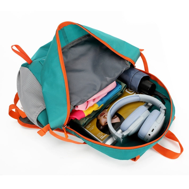 Large-Capacity Water-Repellent Hiking Backpack